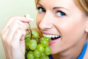 Можно ли есть виноград при похудении на диете
