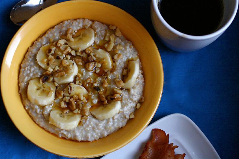 Почему нужно есть на завтрак овсянку каждый день?