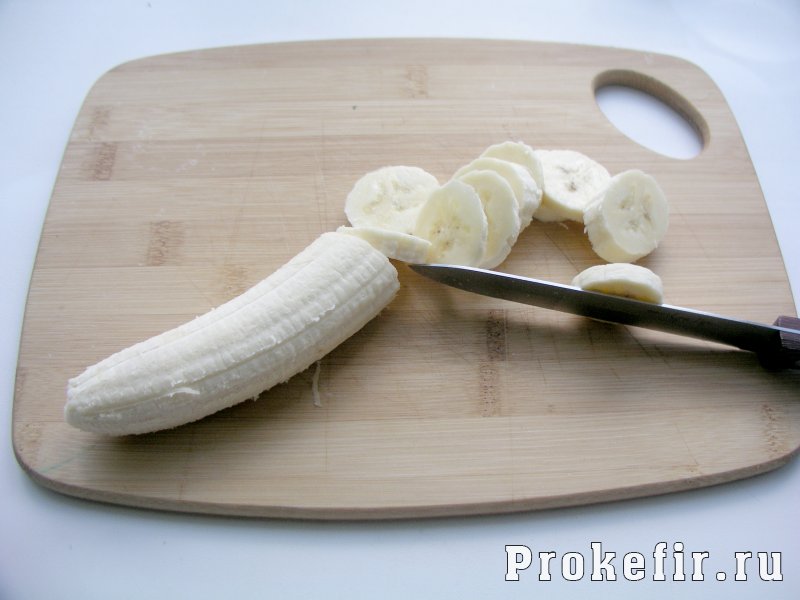 Блины из банана и яиц без муки на кефире: фото 2