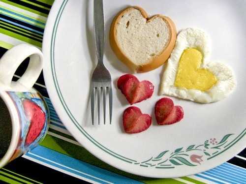 Красивый и вкусный завтрак для любимой