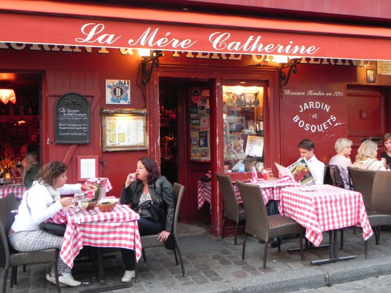 Ресторан La mère Catherine, площадь Тертр, Монмартр, Париж.