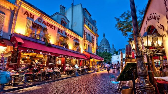 Рестораны на площади Тертр, Монмартр, Париж.