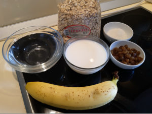 Рецепт овсяной каши на молоке и воде с бананом