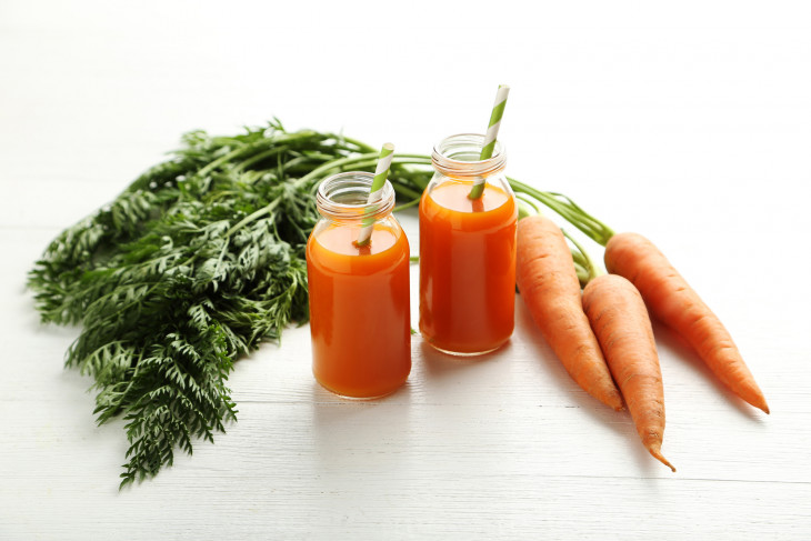 Морковный сок утром