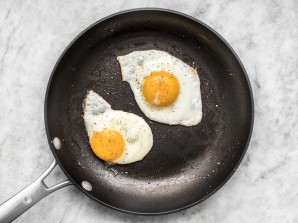 Яйца "Бенедикт" на завтрак - фото шаг 9