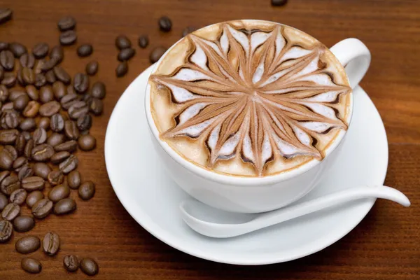 Кофе со взбитыми сливками кофе — стоковое фото