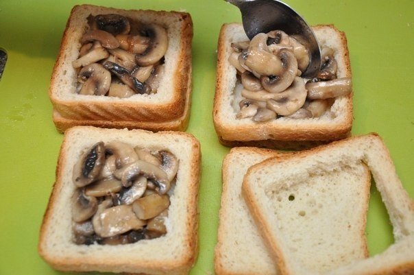 грибы в хлебе