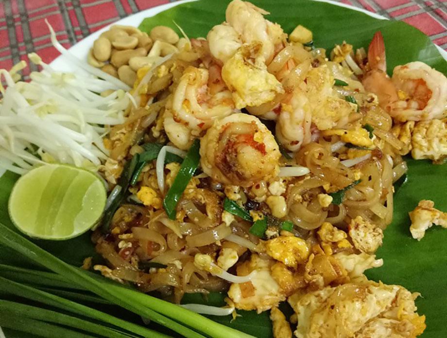 Сколько стоит поесть в тайланде на пхукете