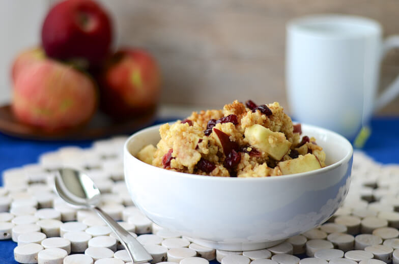 Крупяные кашки - Яблочно-пшенная кашка с клюквой в микроволновке